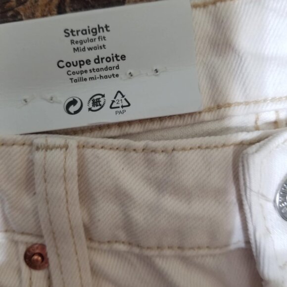 H&M Jean NWT Cream 4 Straight Mid Denim Casual - Picture 6 of 9